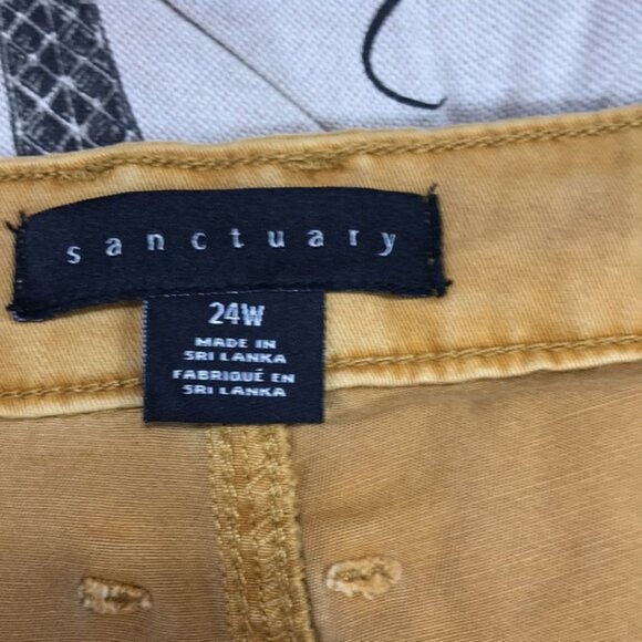 Sanctuary Wide Leg Crop Pants (Plus Size) - Picture 4 of 7